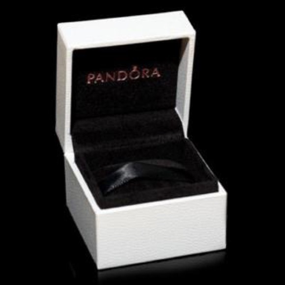 ❗️SOLD❗️ Empty Pandora Ring Boxes 💍✨ - Picture 8 of 8